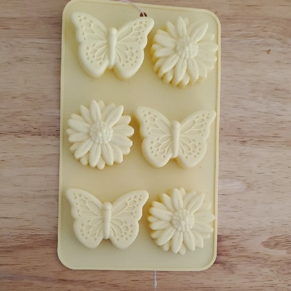 Floral Silicone Bakeware Flowers And Butterflys